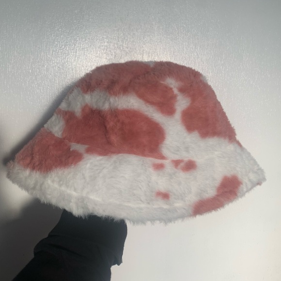 Pink white cow print bucket hat ( fur fluffy) - Picture 1 of 7